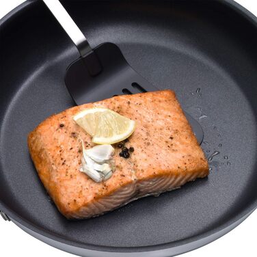 Різак для піци WMF Profi Plus 19,8 см, колесо з покриттям тіста, ролик для піци, різак для піци, нержавіюча сталь Cromargan частково матований, можна мити в посудомийній машині (комплект з лопаткою 32,2 см)