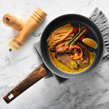 Сковорода для жарки 28 см CAPELLA Fissman