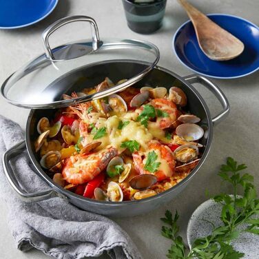 Сковорода для тушкування 24 см зі скляною кришкою, сіра Fusiontec Mineral WMF