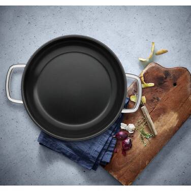 Сковорода-жаровня з антипригарним покриттям 24 см Durado WMF