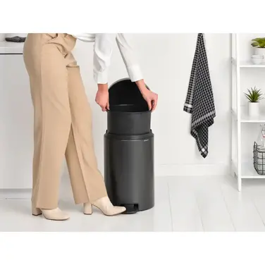 Бак для сміття з педаллю 20 л Brabantia