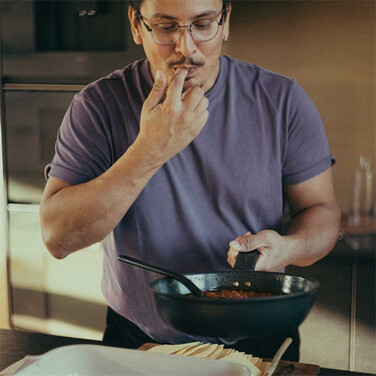 Сотейник Fiskars Hard Face 24 см (1075528)