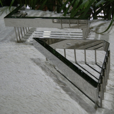 Кутова поличка для ванної Linea Zack