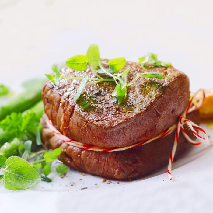 Нитка кухонна 60 м для ковбасок, біло-червона Westmark