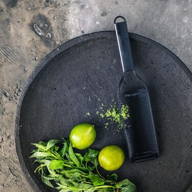 Терка 30 см мелкая, черная Black Sheep Microplane