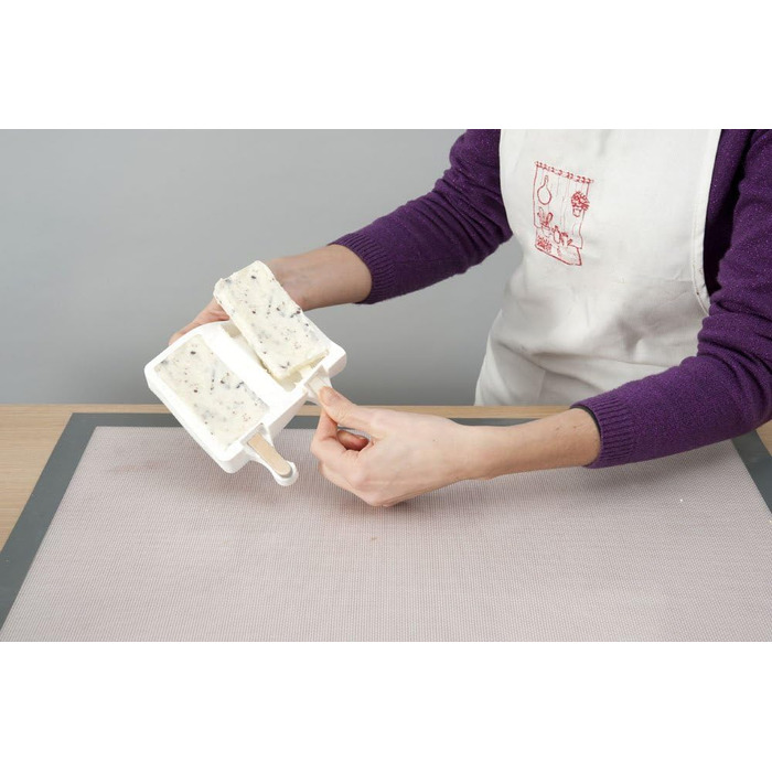 Вафельниця для серця на фруктовому морозиві 780 Вт Bestron