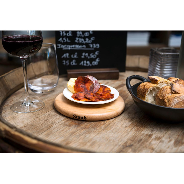 Магнітна дерев'яна підставка для посуду, кругла 16,5 см Staub