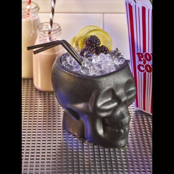 Кружка - череп Тікі 800 мл, чорна, GenWare