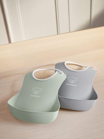 Слюнявчики для дітей 2 предмети,  сірий, блідо-зелений BabyBjörn