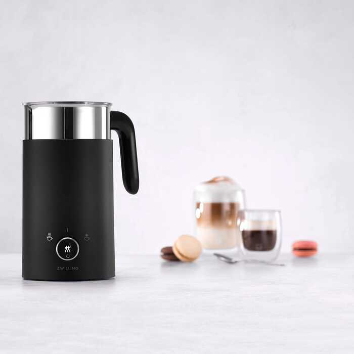 Збивач молока 400 мл чорний Enfinigy Zwilling