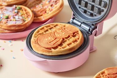 Міні-вафельниця з принтом сніговика 550 Вт, рожева Bestron