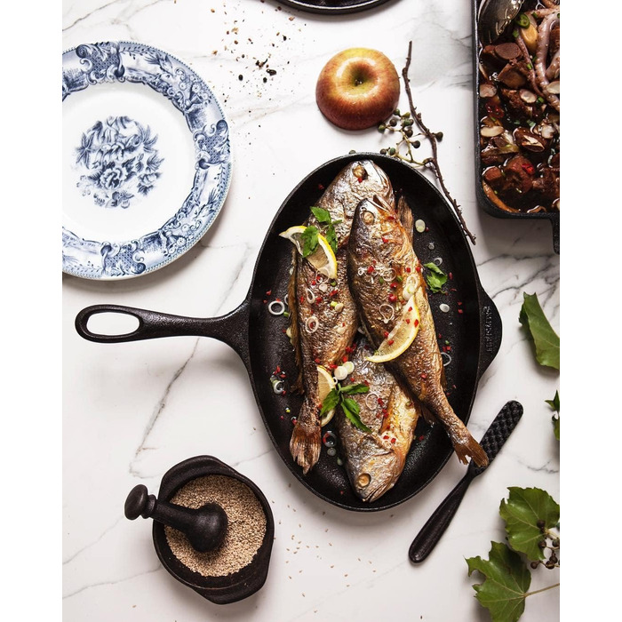 Сковорода чавунна для риби 33 х 21,5 см SKEPPSHULT