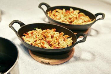 Підставка деревяна магнітна 16 см, овальна Staub