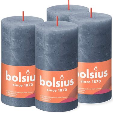 Свічки Bolsius Rustic Pillar - Оливково-зелені - Набір з 4 шт. - Декоративні побутові свічки - Час горіння 60 годин - Без запаху - Натуральний рослинний віск - Без пальмової олії - Оливково-зелені (13 x 7 см, темно-сині)