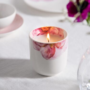 Ароматична свічка Оксамитова троянда у свічнику 9 см Rose Garden Villeroy & Boch