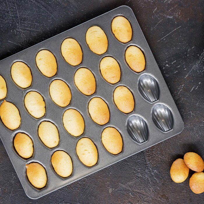 Форма для випікання печива мадлен Kitchen Craft MASTERCLASS, 27 х 21 см