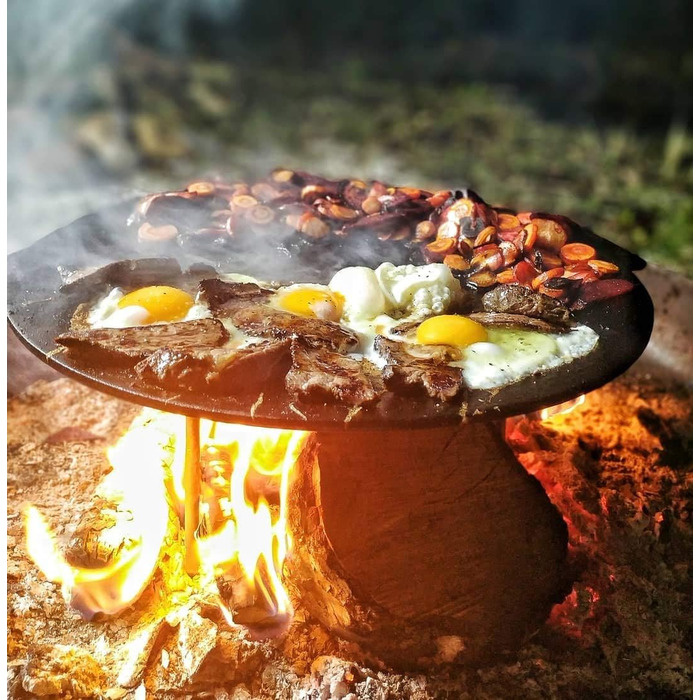 Чавунна сковорода-гриль 60 см. на 3 ніжках BBQ-Toro