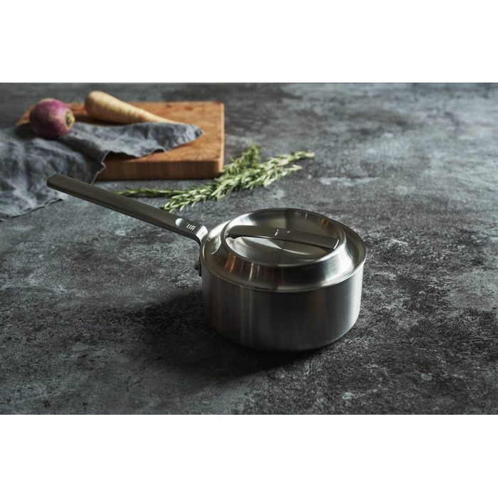 Ковш 1,8л Fiskars Norden, без покрытия (1067637)