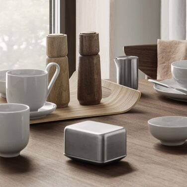 Млин для солі і перцю 16 см темний дуб Ro Blomus