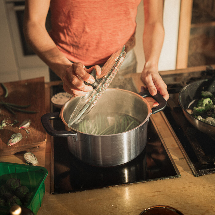 Кастрюля с крышкой Fiskars Functional Form 3 л (1072316)