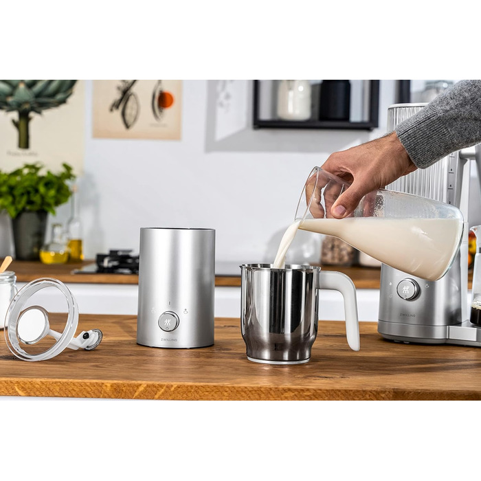 Збивач молока 400 мл білий Enfinigy Zwilling