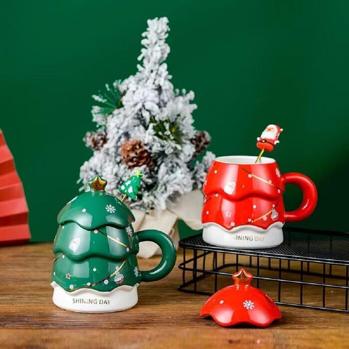 Кавовий кухоль 400 мл Різдвяна ялинка з кришкою та паличкою для перемішування, червоний YDoLimmer
