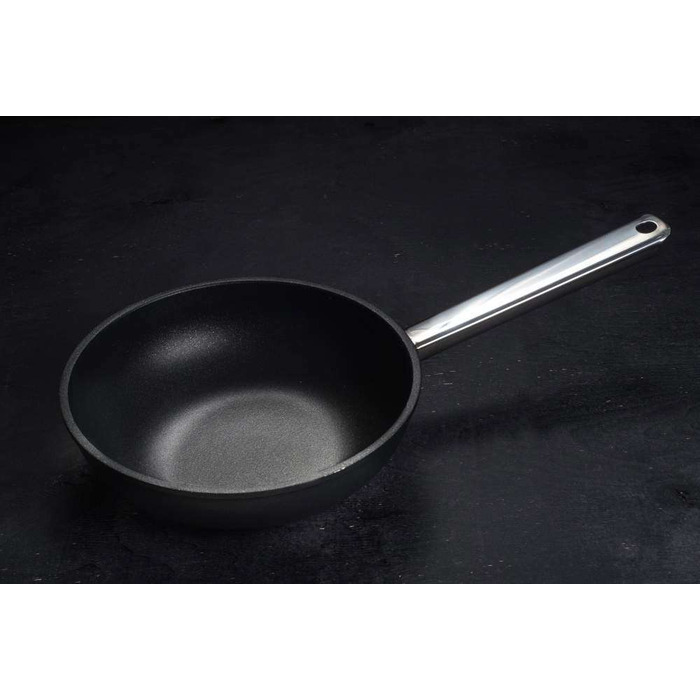 Сковорідка (індукція) АМТ Sauteuse 24 см, h-6 см I-624-E-Z4