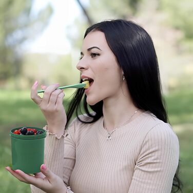 Набір з 2 стаканчиків для пластівців 870 мл з ложкою, рожевий/зелений Bugucat