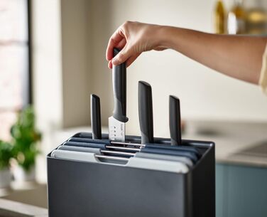 Набір обробних дощок та ножів, 8 предметів в корпусі, сірий Folio Plus Joseph Joseph