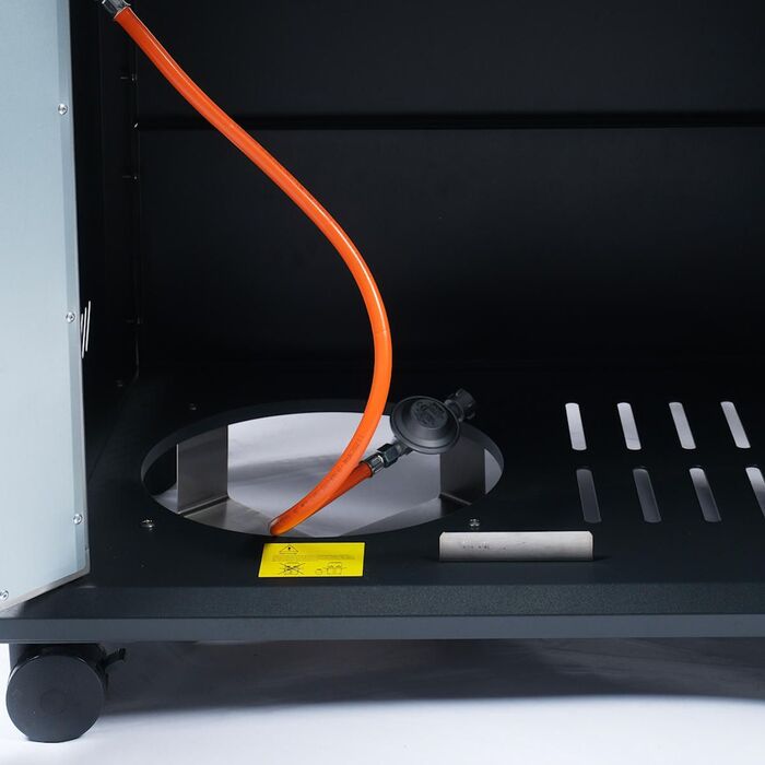 Газовый гриль SANTOS S-401 Black, с боковой горелкой, черный 900259 Код: 010954