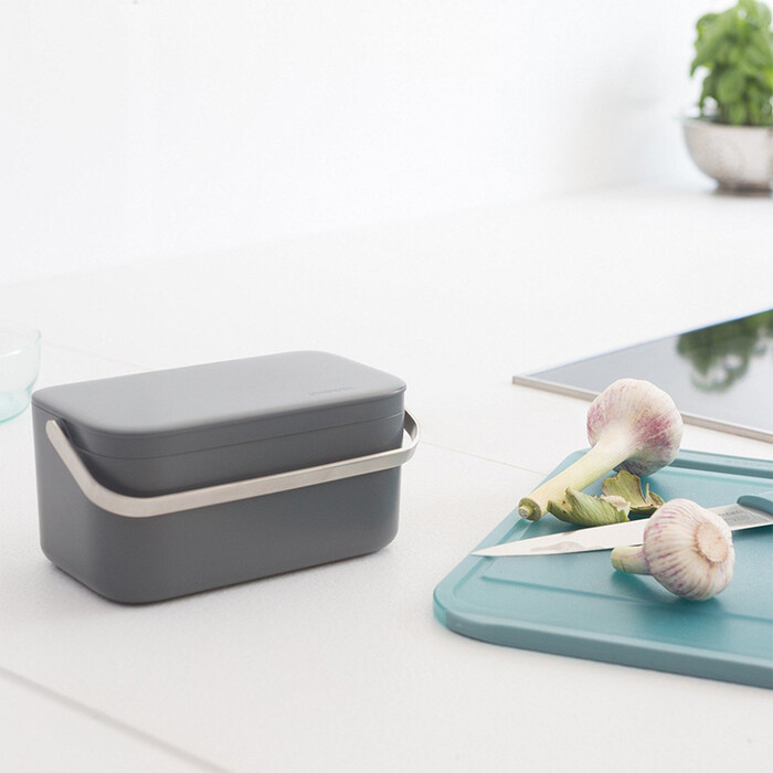 Контейнер для пищевых отходов 10,7х22,1х12,7см темно-серый Sink side Brabantia