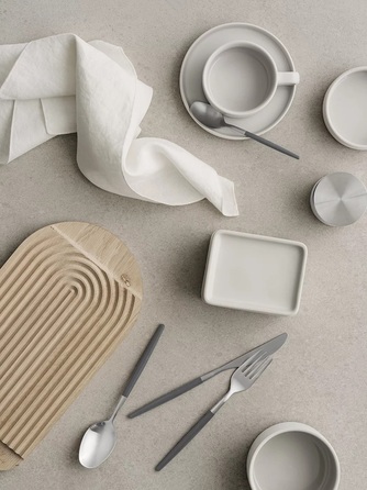 Дошка сервірувальна та обробна 32 x 17 см, дубова Zen Blomus