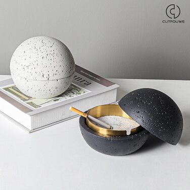 Попільничка 12,5 см чорна Cutfouwe