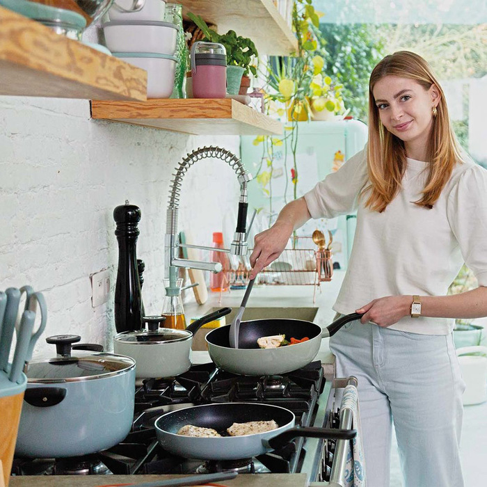 Сковорода з антипригарним покриттям BergHOFF LEO SAGE, діам. 32 см