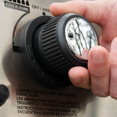 Гриль газовий Broil King REGAL S440 PRO