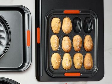 Міні-форма для випічки на 12 мафінів 30 х 22 х 2,5 см, Le Creuset