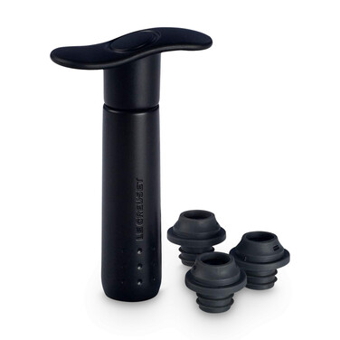 Набір з вакуумної помпи для вина і 3 пробок WA137 Satin Black Le Creuset
