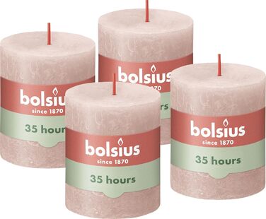 Свічки Bolsius Rustic Pillar - Оливково-зелені - Набір з 4 шт. - Декоративні побутові свічки - Час горіння 60 годин - Без запаху - Натуральний рослинний віск - Без пальмової олії - Оливково-зелені (8 x 7 см, світло-рожеві)