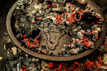 Чавунний казан для барбекю 4,5 л. з ніжками BBQ-Toro