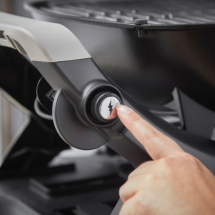 Газовый гриль Weber Q1200N Black с боковыми столиками на подставке 1501085 Код: 013095