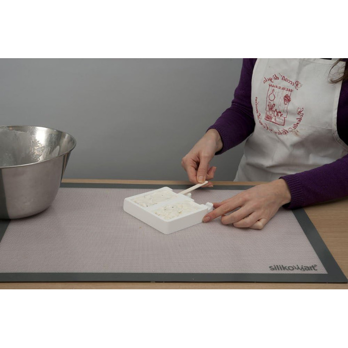 Вафельниця для серця на фруктовому морозиві 780 Вт Bestron