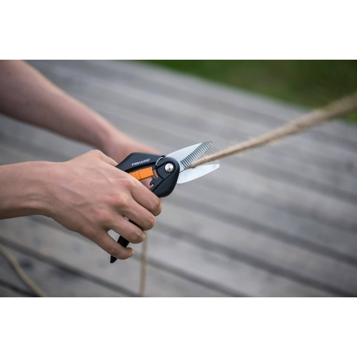Ножиці універсальні Fiskars SingleStep SP28 (1000571)