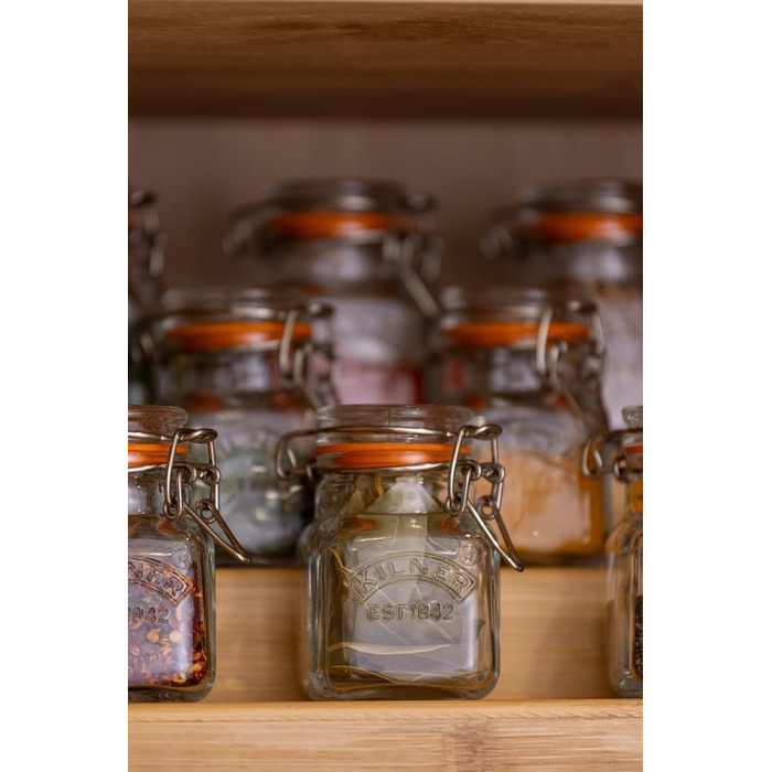 Набір баночок для спецій 70 мл, 6 предметів з дерев'яною полицею Kilner