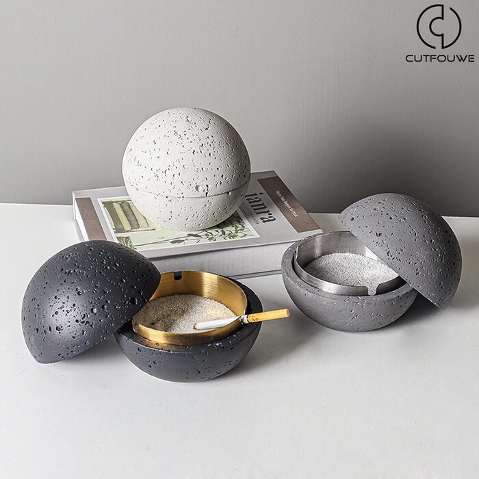 Попільничка 12,5 см чорна Cutfouwe