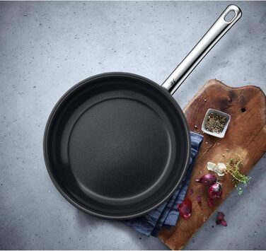 Набір сковорід 24, 28 см з керамічним покриттям, 2 предмети WMF