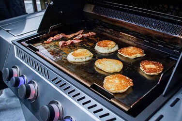 Планча з нержавіючої сталі для газових грилів Napoleon Rogue 525/Prestige/Pro/700 Series 56094 Код: 013230