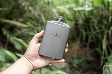 Мл Титанова стегнова колба Кишенькова пляшка для алкогольних напоїв Flagon Зовнішня плоска пляшка для алкоголю Кемпінговий ультралегкий винний горщик з лійкою Ti3061D (пляшка 250 мл-ti3063D), 200