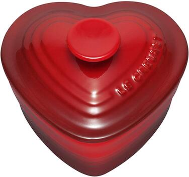 Блюдо для запекания в форме сердца с крышкой вишневое Le Creuset