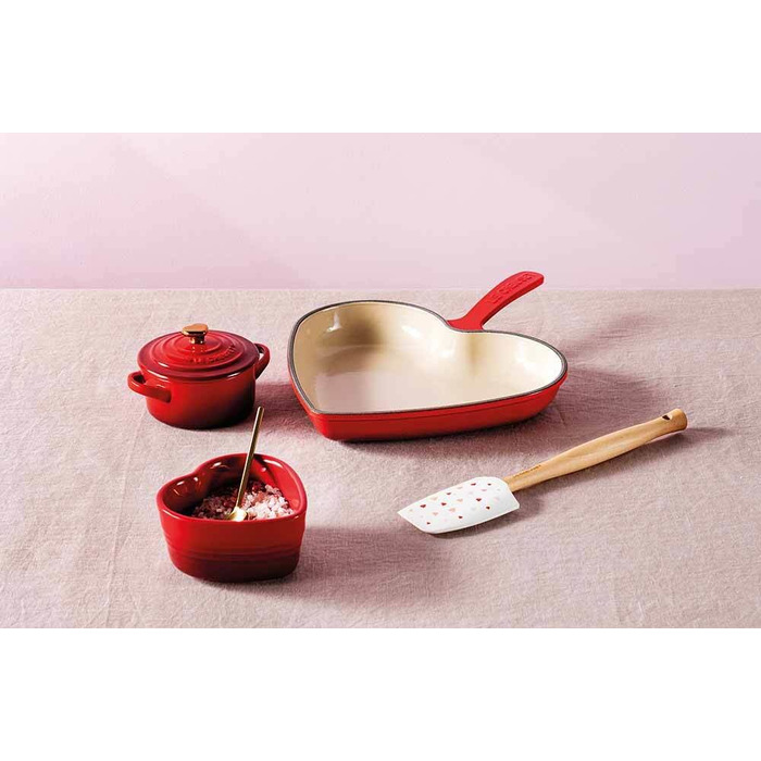 Сервировочная сковорода в форме сердца, красная Heart Le Creuset