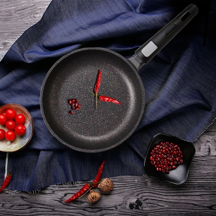 Сковорідка 20 см Rebusto Fissman